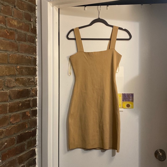 Flattering brown bodycon dress - Picture 1 of 1